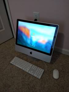 Apple Desktop (iMac) w/ keyboard and mouse (York)