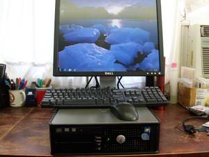 Dell 760 Complete with Monitor Keyboard & Mouse Windows 7 (Guthrie)