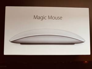 Magic Mouse 2 perfect condition and not 6 months old. (Norman)
