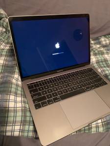 MacBook Pro 13 inch (Louisville)