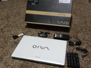 Sony VAIO 16.4