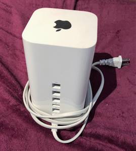 Apple Airport Extreme Router (Oro Valley)