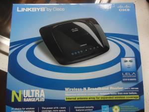 Linksys Wireless -N-Broadband N Ultra Range plus Router (Shoreline)