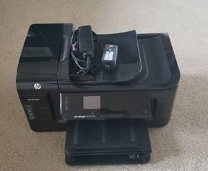 HP OfficeJet 6500a Plus All-In-One Wireless Printer with Ink Cartridge (Parker