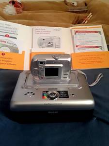 Kodak EasyShare CX 7300 Digital Camera And Printer (Lewiston ID)