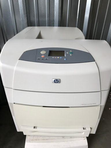 hp 5550n 11x17 tabloid color laser printer Just 25k Page