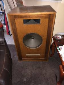Solid wood Speakers (Wilmington Island)