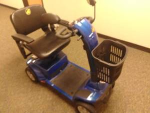 Golden Companion 4 wheel mobility scooter (Grand Forks)
