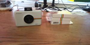 EDIT* Polaroid Snap Touch Digital Instant Camera +100 Blank Film (Memphis