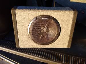 Kicker sub , box fit truck with built in amp (Isanti)