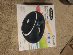 Jensen Bluetooth speaker (Rochester)