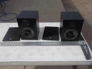 Dual Speakers Great Condition $40 (Alb NW Vl)