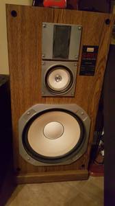 Pair Vintage Sansui s61-u Floor stereo speakers (cordova)