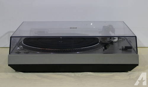 Technics SL-1500 Turntable Record Player with Stanton 681EEE cartridge