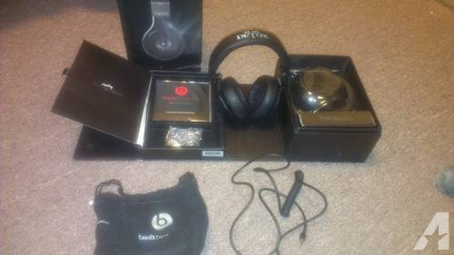 Dr Dre Beats Limited Edition Detox headphones & Dr Dre Portable Beat