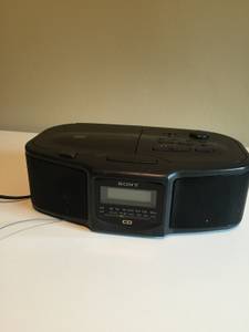 Sony FM/AM CD Clock Radio ICF-CD800 (Tacoma)