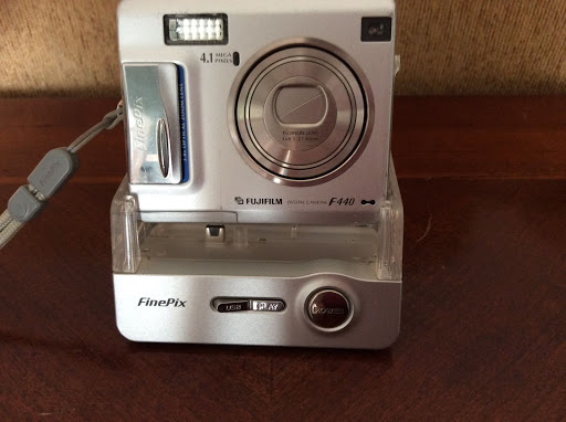 Fujifilm F440 digital camera