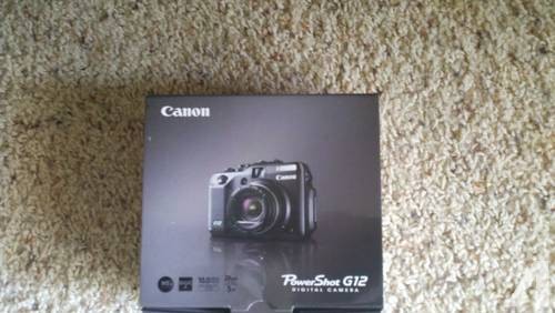 Brand NEW Fujifilm FinePix JZ100 Digital Camera Bundle