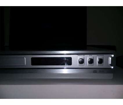 Philips DVDQ35AT Progressive-Scan DVD Player