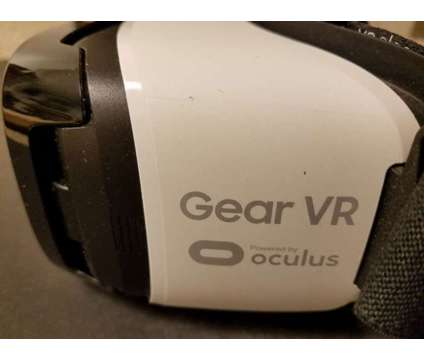 Oculus Gear VR with cooling fan cover