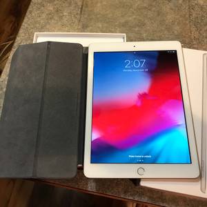 Apple - iPad (Latest Model) with Wi-Fi - 128GB Silver (Whitefish)