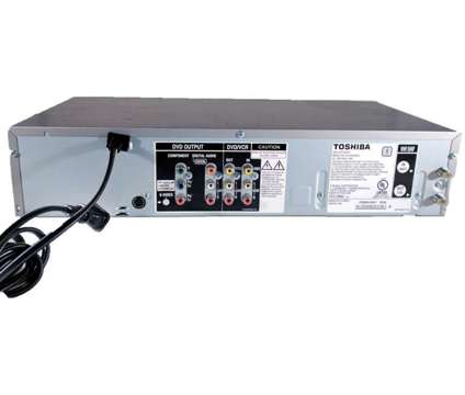 TOSHIBA SD-KV550SU DVD Video Player and Video Cassette Recorder