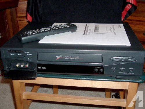 MITSUBISHI hs-u445 hi-fi stereo 4-head vhs VCR/ Remote & Manual as NEW