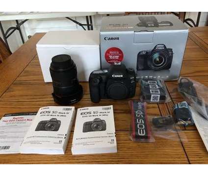Canon EOS 5D Mark IV &24-105mm f/4L IS II USM Lens 0 Shutter Count