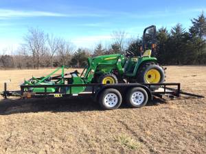 2016 John Deere 3032e 4x4 tractor package (Yale, ok)