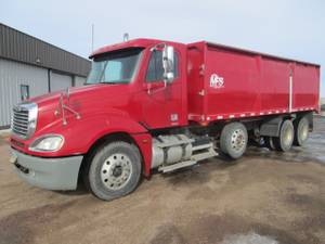 06 Freightliner Columbia Silage Truck-Some Damage- (sioux falls)