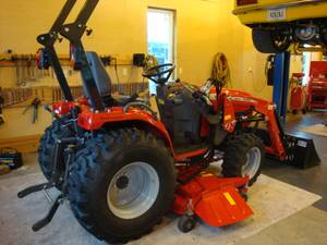 Massey ferguson 1526 4x4 tractor loader mower (bartlett, oh)