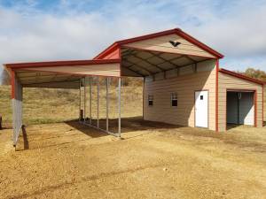 Horse Barn with Enclosed Lean To (Batesville)