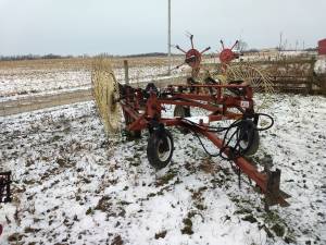 Hesston hay rake
