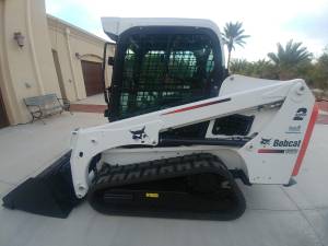2015 BOBCAT, T450 Skid Steers with air cond. cabin $39900 (Yuma)