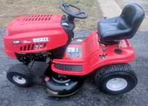riding lawnmower (Shelbyville)