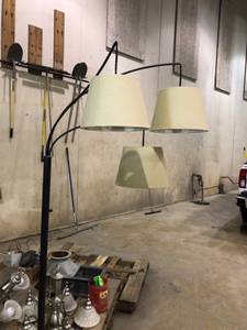 For sale lamp (Galesburg)
