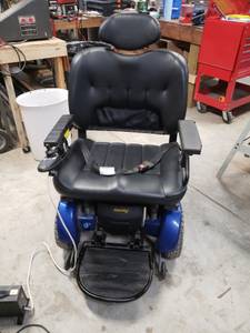 Jazzy 1450 power wheel chair (600lb capacity) for tent trailer or? (Benton city)