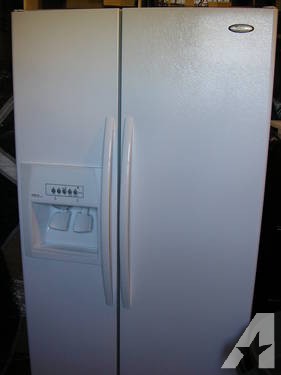 Whirlpool Gold Cabinet Depth Refrigerator Freezer Like New
