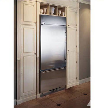 Kitchen Cabinets + Refrigerator