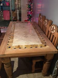 Rustic Dinning Room Table (Cache)