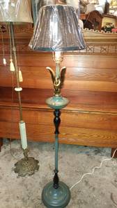 Vintage Eagle Floor Lamp - Beautiful and Attractive - New Shade (Winchester