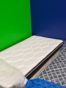 Twin mattress set