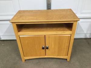MULTI PURPOSE WOOD STAND (Circleville)
