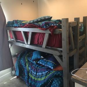 Adult queen bunk beds (Arizona)