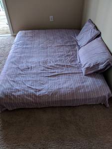 Queen mattress with two pillows (CHARLOTTE)
