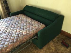 Vintage mid mod sleeper couch (West Fargo)