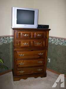 Bedroom Set - $750 (Fond du Lac)