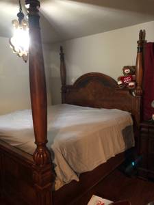 Bedroom set (Elgin)