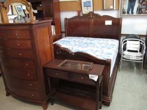 bedroom sets from twins,bunkbeds, to king size 259.00 to 599.00 (3939 N.W.