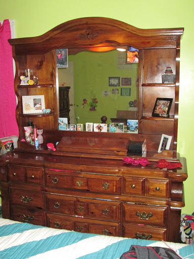 Bedroom Set Furniture dresser hutch mirror chest night stand